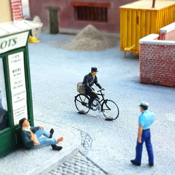 Ready-to-run Postman Cyclist